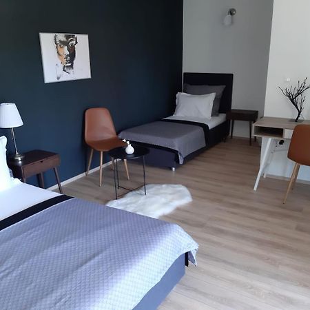 Mediteran Hvar - Modern Rooms And Restaurant, B&B Vrboska Ngoại thất bức ảnh
